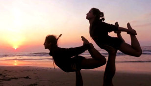 synergy-partner-yoga-gallery-video-teacher-training-peru-2013-thumbnail